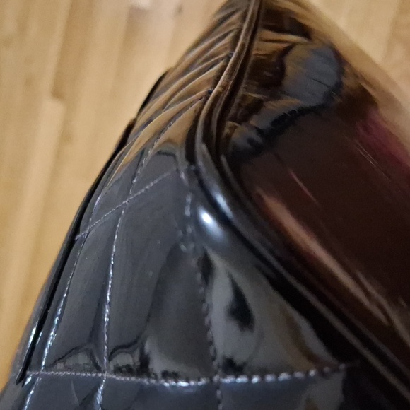 Chanel medallion - Picture 9 of 16